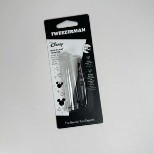 Tweezerman Disney’s Minnie Mouse Ear-esistible Mini Slant Tweezer with Case NEW
